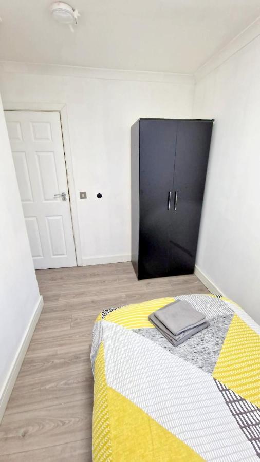 Lilleshall Rooms Mitcham Εξωτερικό φωτογραφία